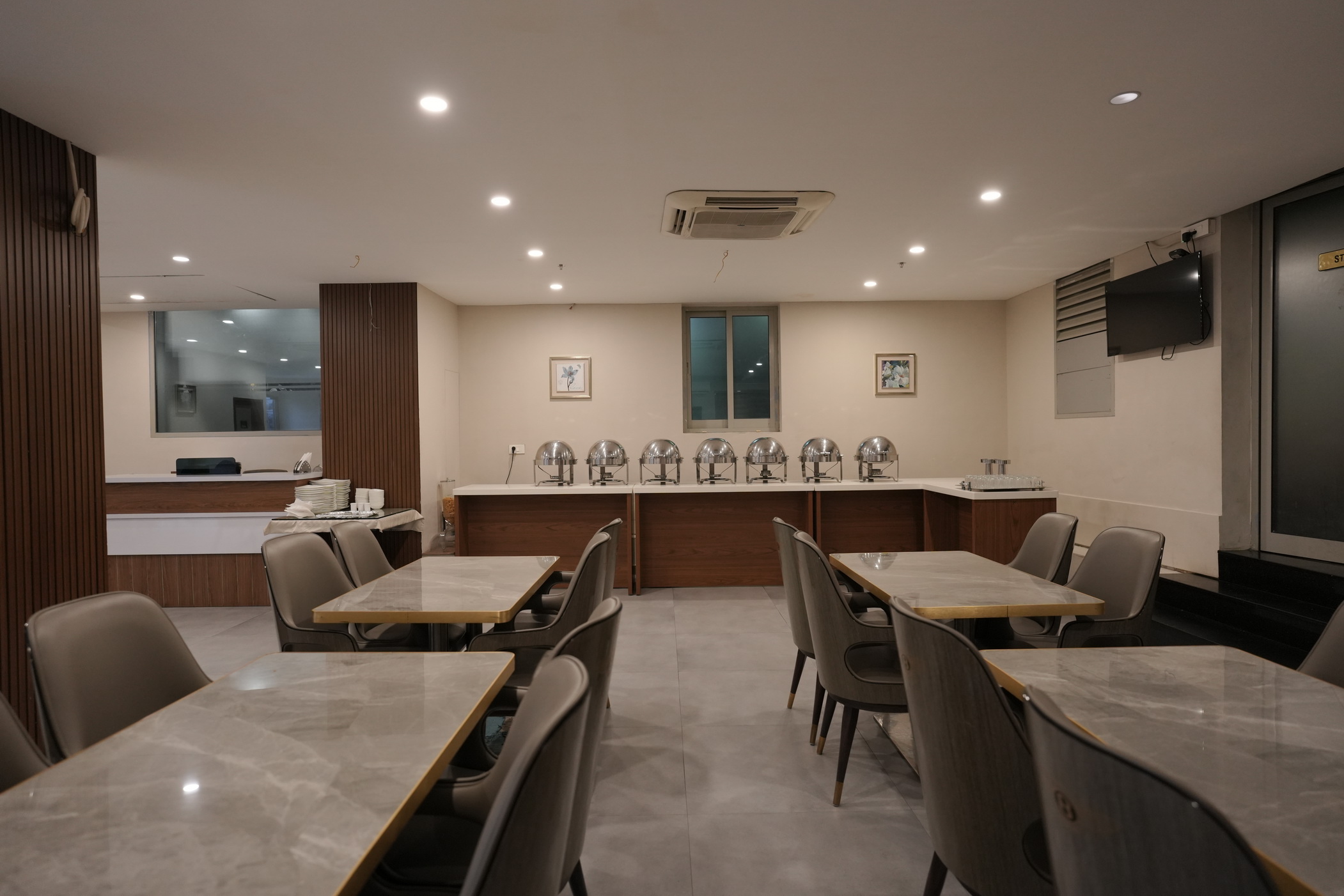 Property gallery image 16